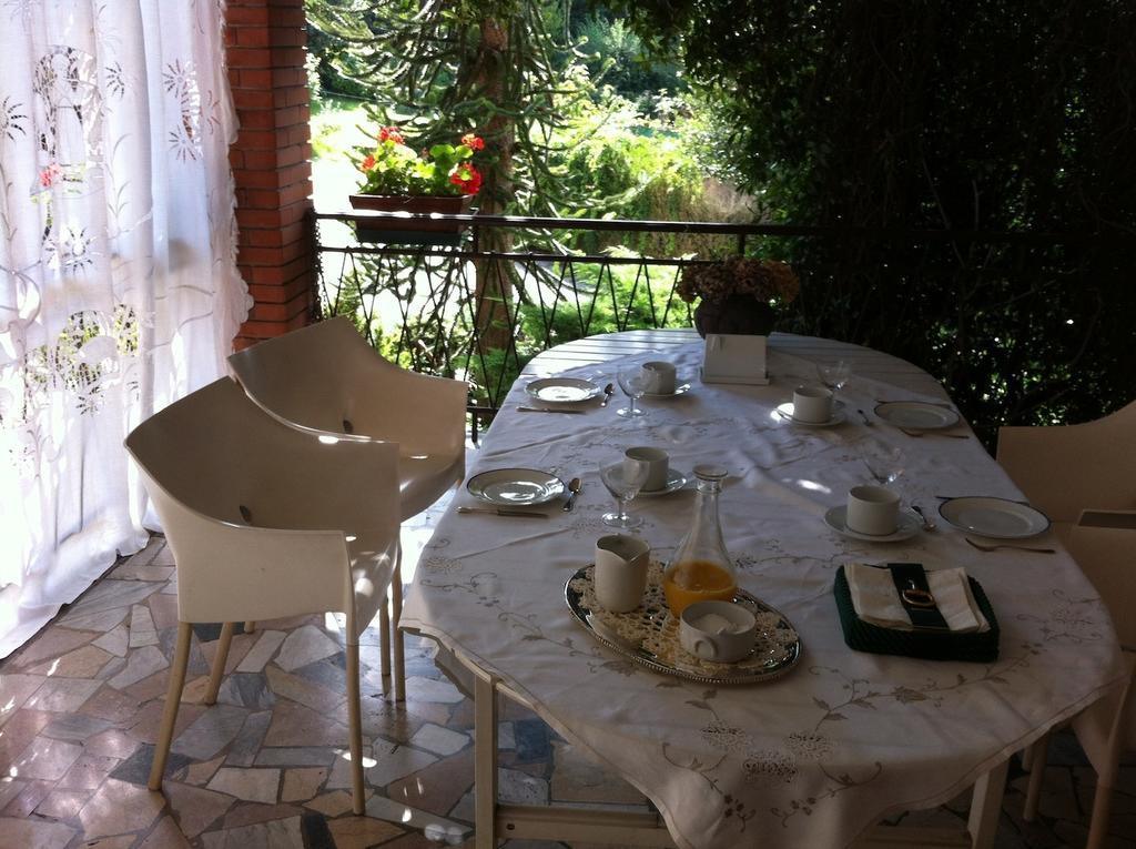 La Casa Creativa Bed and Breakfast Lomnago Esterno foto