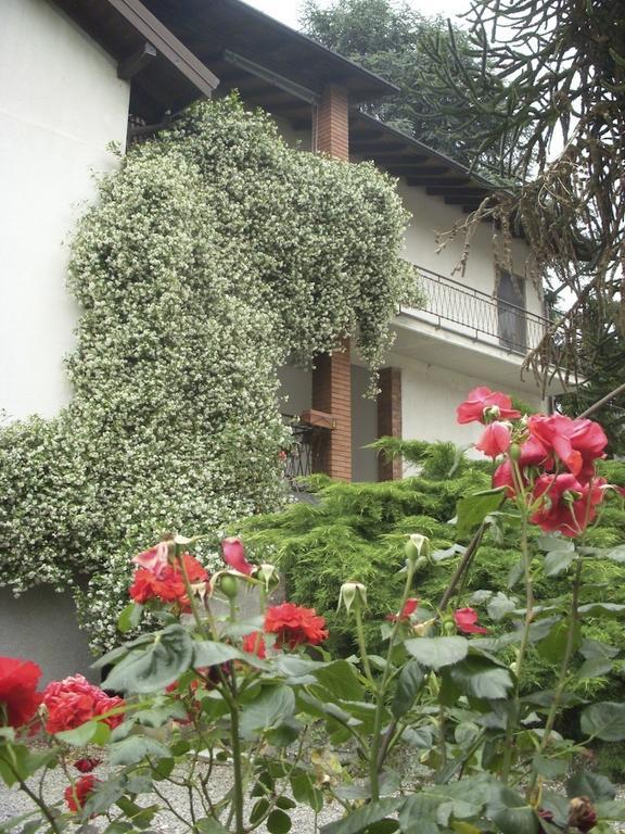 La Casa Creativa Bed and Breakfast Lomnago Esterno foto